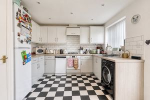 Kitchen- click for photo gallery